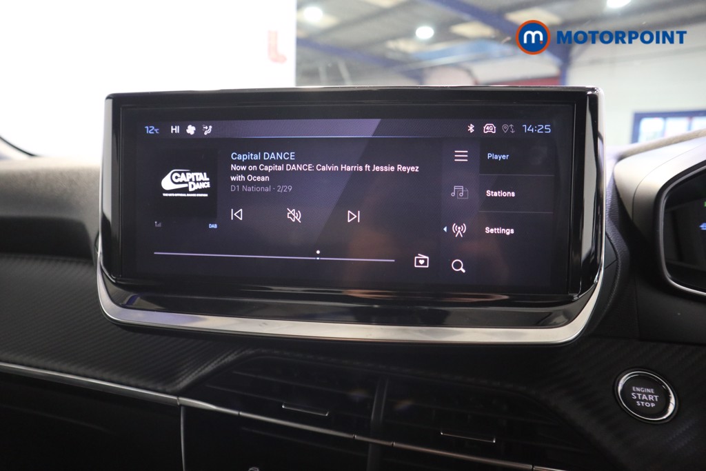 Peugeot 2008 Allure Manual Petrol SUV - Stock Number (1611036) - 8th supplementary image