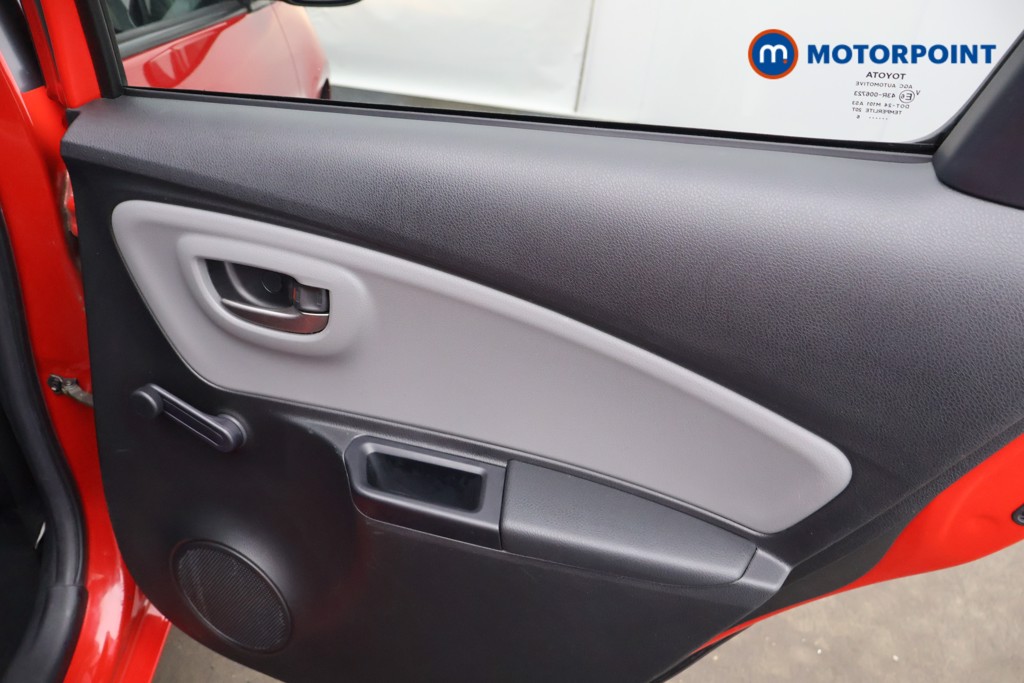 Toyota Yaris Icon Manual Petrol Hatchback - Stock Number (1611059) - 17th supplementary image