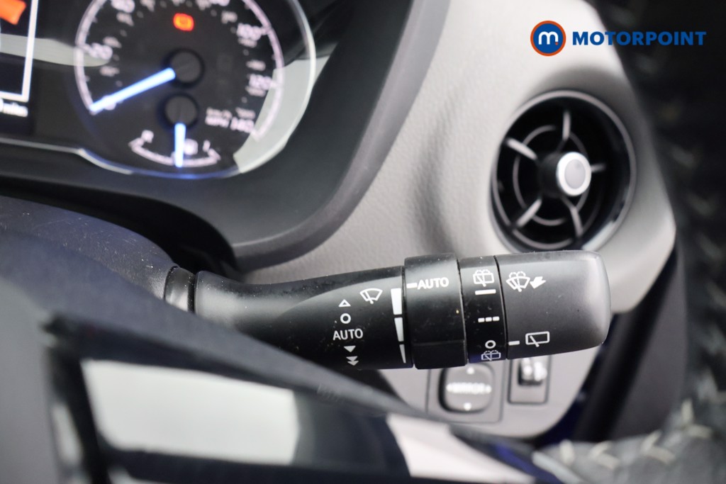 Toyota Yaris Icon Tech Manual Petrol Hatchback - Stock Number (1611064) - 6th supplementary image