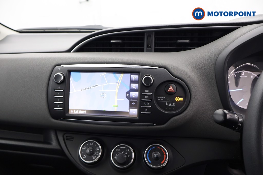 Toyota Yaris Icon Tech Manual Petrol Hatchback - Stock Number (1611064) - 9th supplementary image