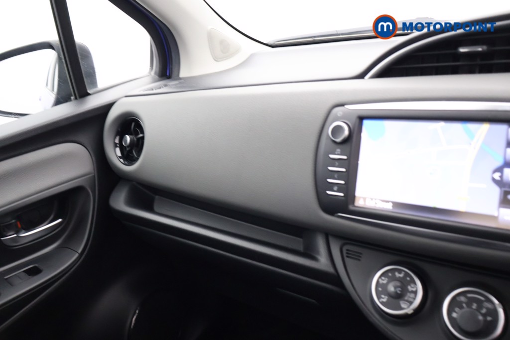 Toyota Yaris Icon Tech Manual Petrol Hatchback - Stock Number (1611064) - 11th supplementary image