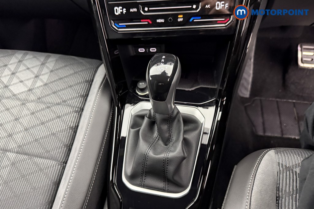 Volkswagen T-Roc Black Edition Automatic Petrol SUV - Stock Number (1611145) - 13th supplementary image