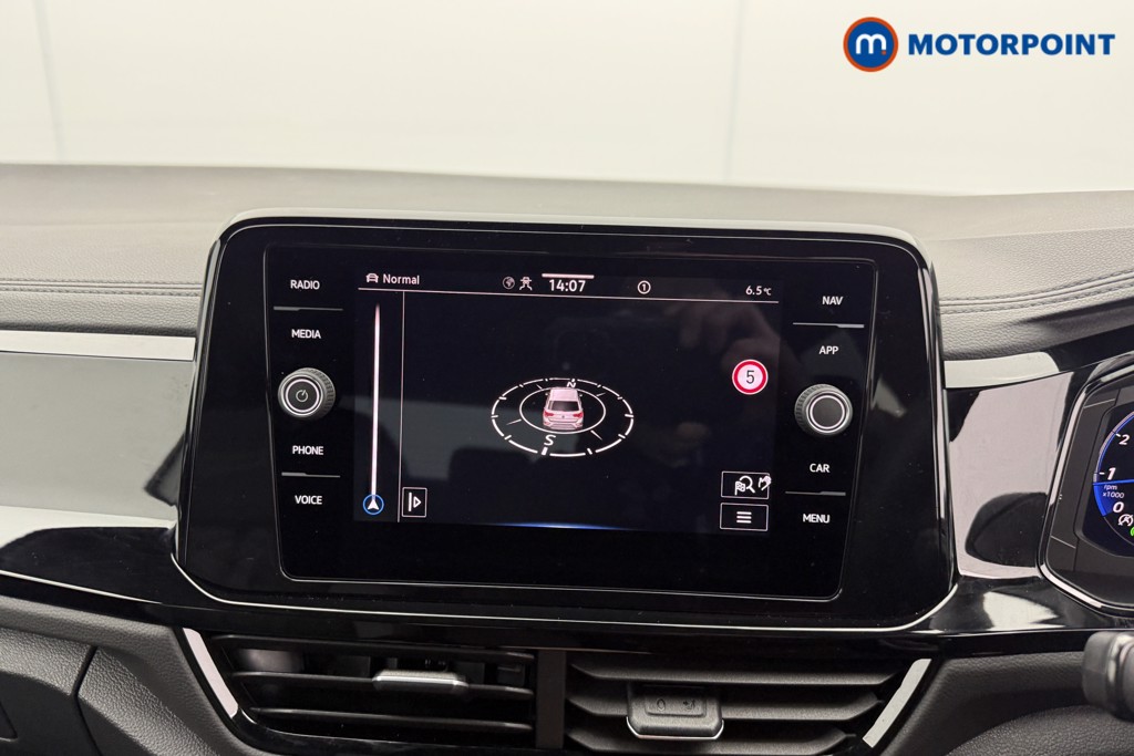 Volkswagen T-Roc Black Edition Automatic Petrol SUV - Stock Number (1611152) - 9th supplementary image
