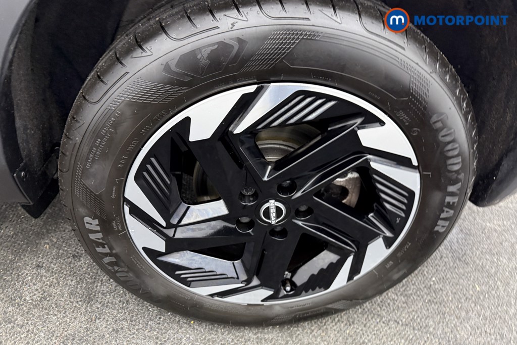 Nissan Qashqai N-Connecta Automatic Petrol SUV - Stock Number (1611400) - 30th supplementary image