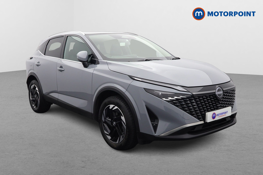 Nissan Qashqai N-Connecta Automatic Petrol SUV - Stock Number (1611400) - Drivers side front corner