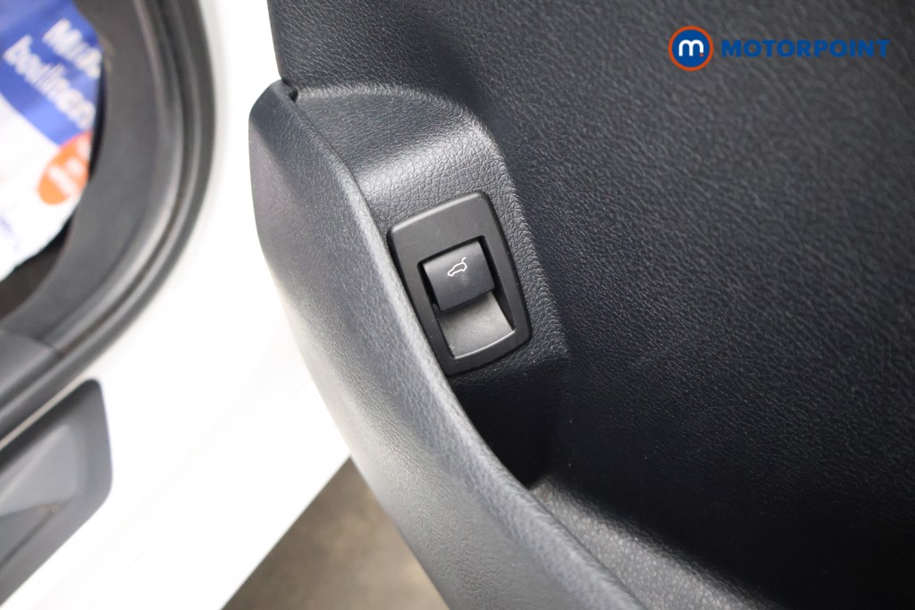 BMW 2 Series SE Manual Petrol Estate - Stock Number (1567136) - 24th supplementary image