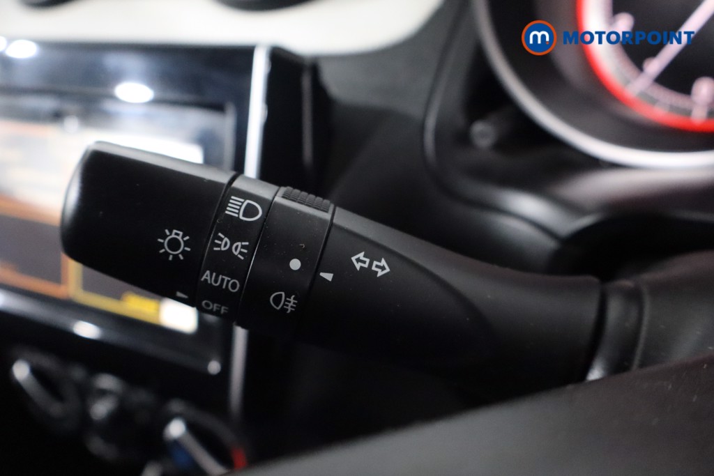 Suzuki Swift Sz-L Manual Petrol Hatchback - Stock Number (1569099) - 14th supplementary image