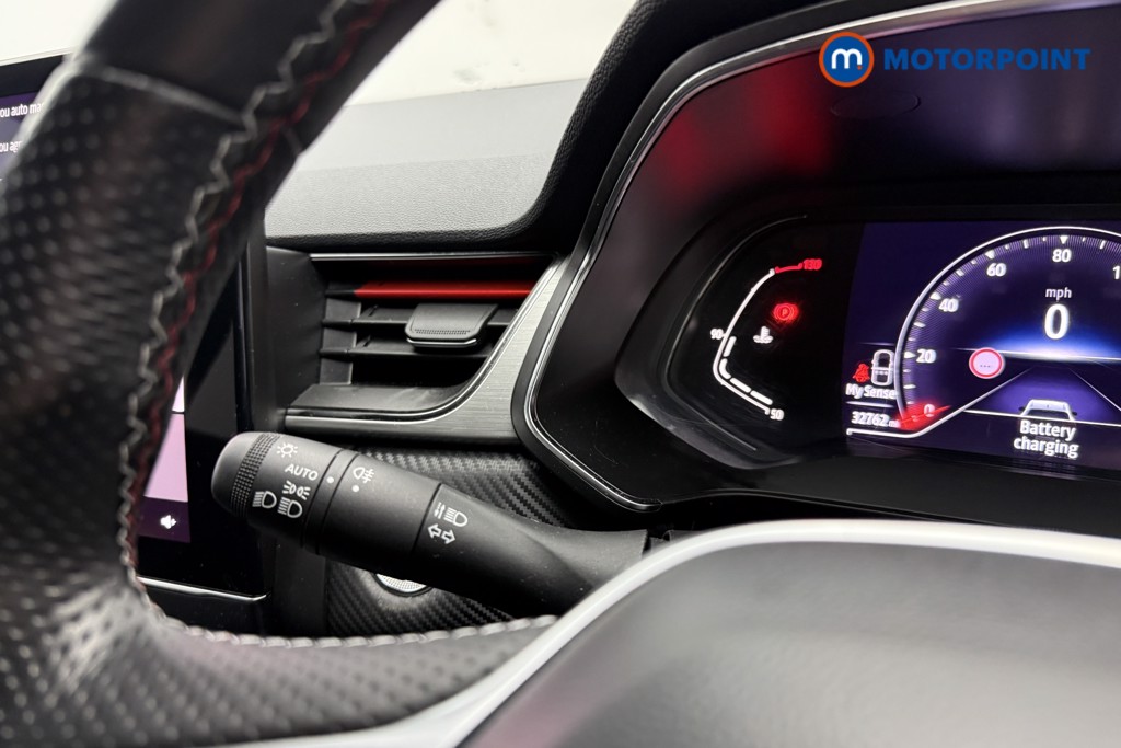 Renault Captur R.S. Line Manual Petrol SUV - Stock Number (1592127) - 9th supplementary image