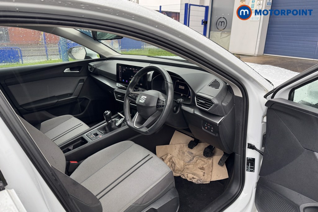 Seat Leon Se Dynamic Manual Petrol Hatchback - Stock Number (1597196) - 5th supplementary image