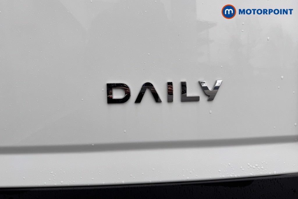 Iveco Daily Business Manual Diesel High Volume-High Roof Van - Stock Number (1597470) - 6th supplementary image