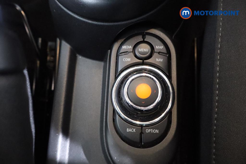 Mini Hatchback Cooper S Sport Manual Petrol Hatchback - Stock Number (1598500) - 6th supplementary image