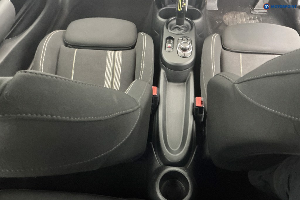 Mini Hatchback Cooper S Level 1 Automatic Electric Hatchback - Stock Number (1598763) - 13th supplementary image