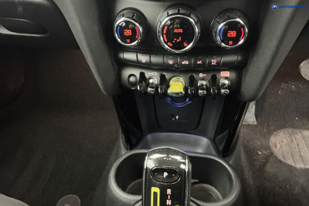 Mini Hatchback Cooper S Level 1 Automatic Electric Hatchback - Stock Number (1598763) - 24th supplementary image