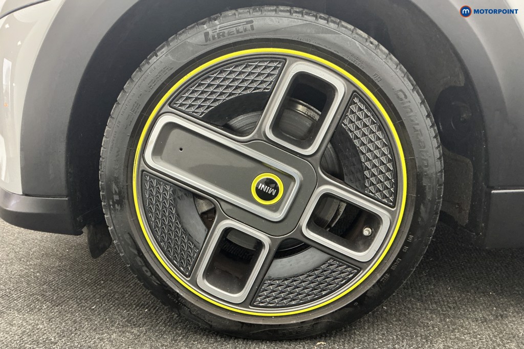 Mini Hatchback Cooper S Level 1 Automatic Electric Hatchback - Stock Number (1598763) - 39th supplementary image