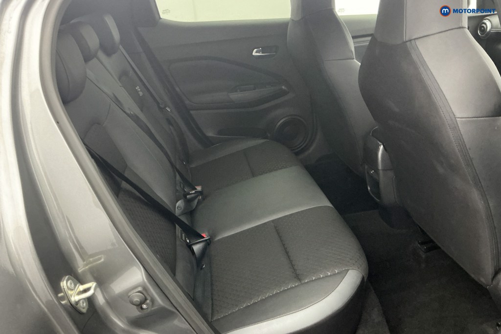 Nissan Juke N-Connecta Automatic Petrol SUV - Stock Number (1600901) - 6th supplementary image