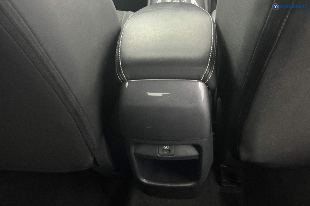 Nissan Juke N-Connecta Automatic Petrol SUV - Stock Number (1600901) - 15th supplementary image