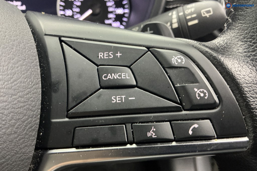 Nissan Juke N-Connecta Automatic Petrol SUV - Stock Number (1600901) - 24th supplementary image