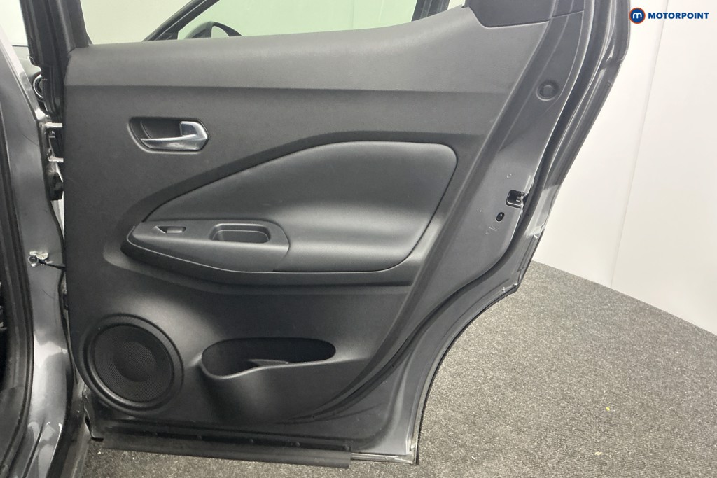 Nissan Juke N-Connecta Automatic Petrol SUV - Stock Number (1600901) - 28th supplementary image