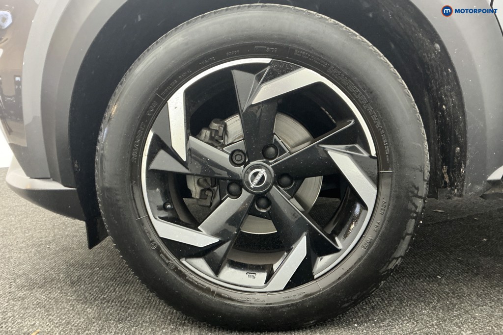 Nissan Juke N-Connecta Automatic Petrol SUV - Stock Number (1600901) - 37th supplementary image
