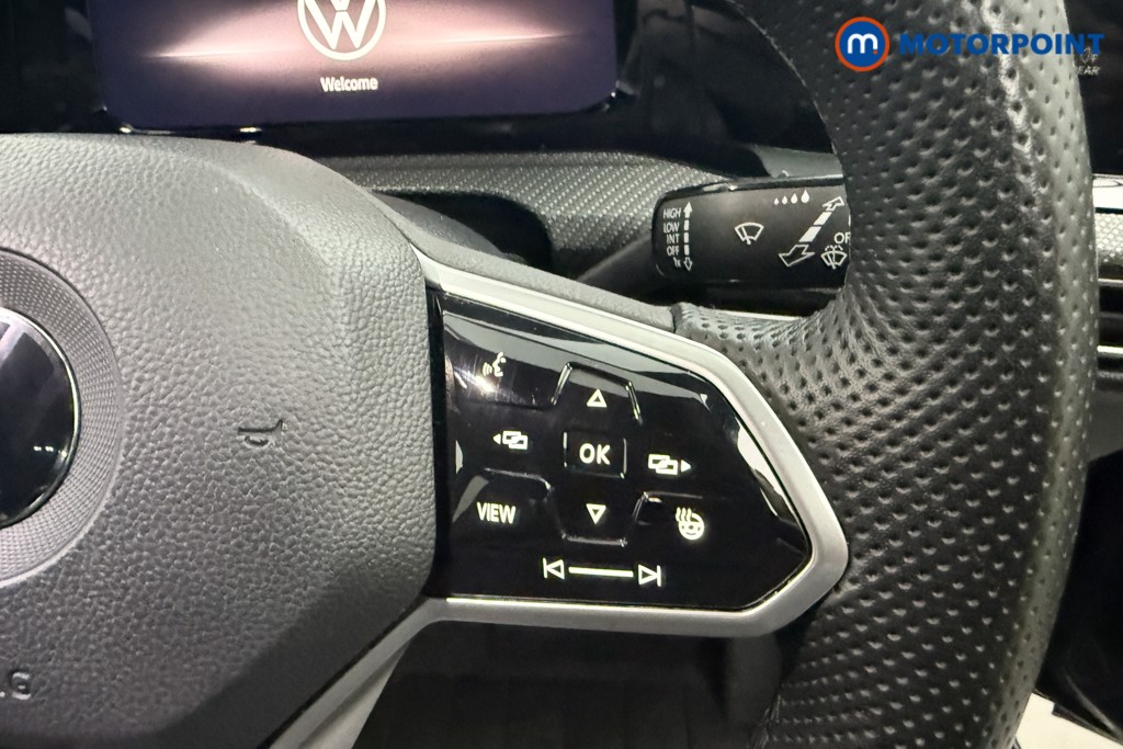 Volkswagen Golf R-Line Manual Petrol Hatchback - Stock Number (1601068) - 4th supplementary image