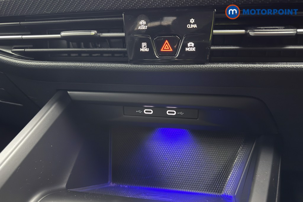 Volkswagen Golf R-Line Manual Petrol Hatchback - Stock Number (1601068) - 15th supplementary image