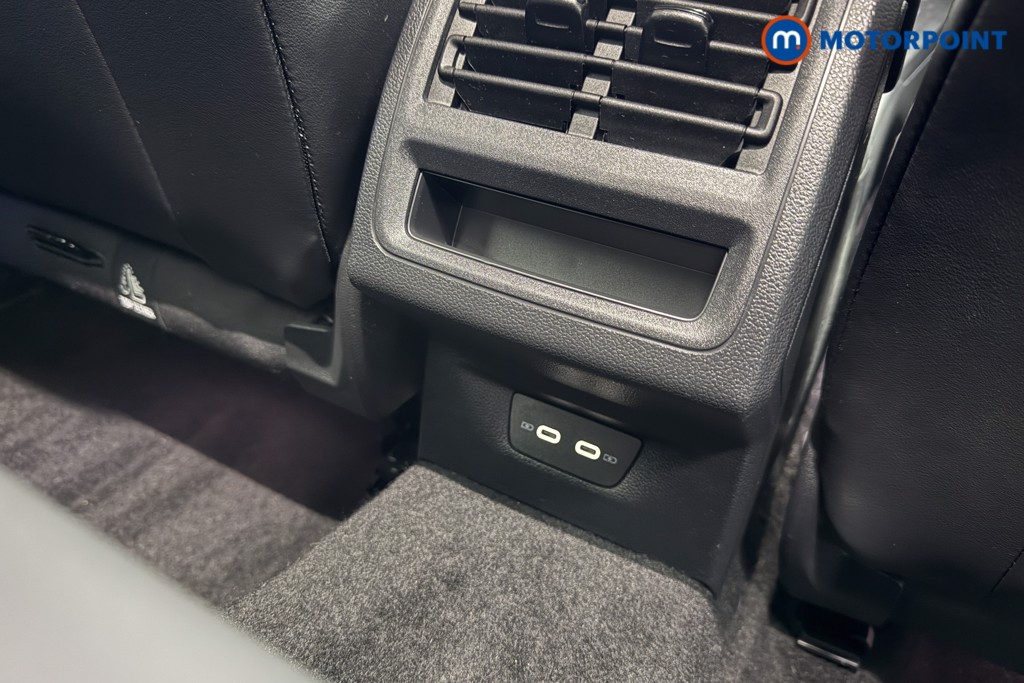 Volkswagen Golf R-Line Manual Petrol Hatchback - Stock Number (1601068) - 24th supplementary image