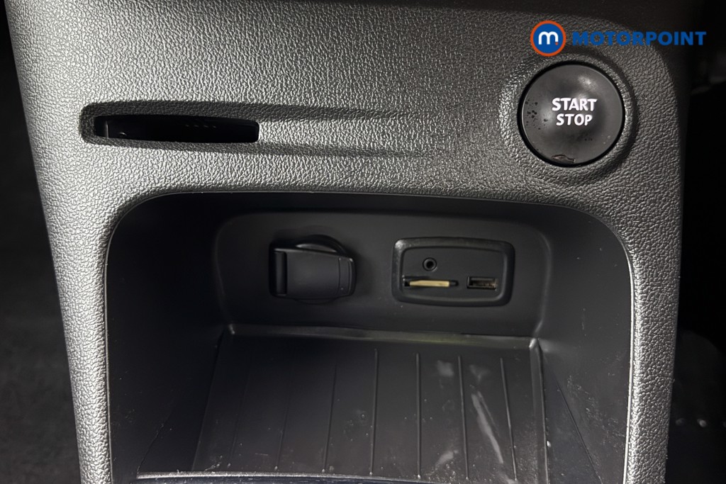 Renault Captur Gt Line Manual Petrol SUV - Stock Number (1601671) - 14th supplementary image