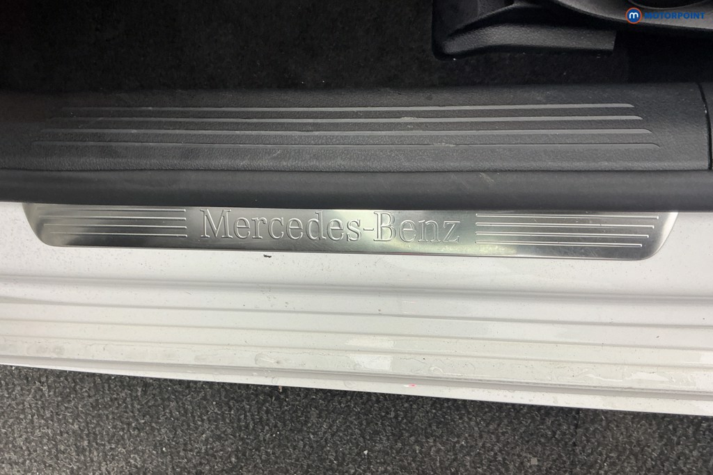 Mercedes-Benz A Class Amg Line Automatic Petrol Hatchback - Stock Number (1601886) - 11th supplementary image