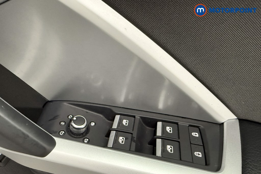 Audi Q3 Sport Automatic Petrol SUV - Stock Number (1602617) - 18th supplementary image