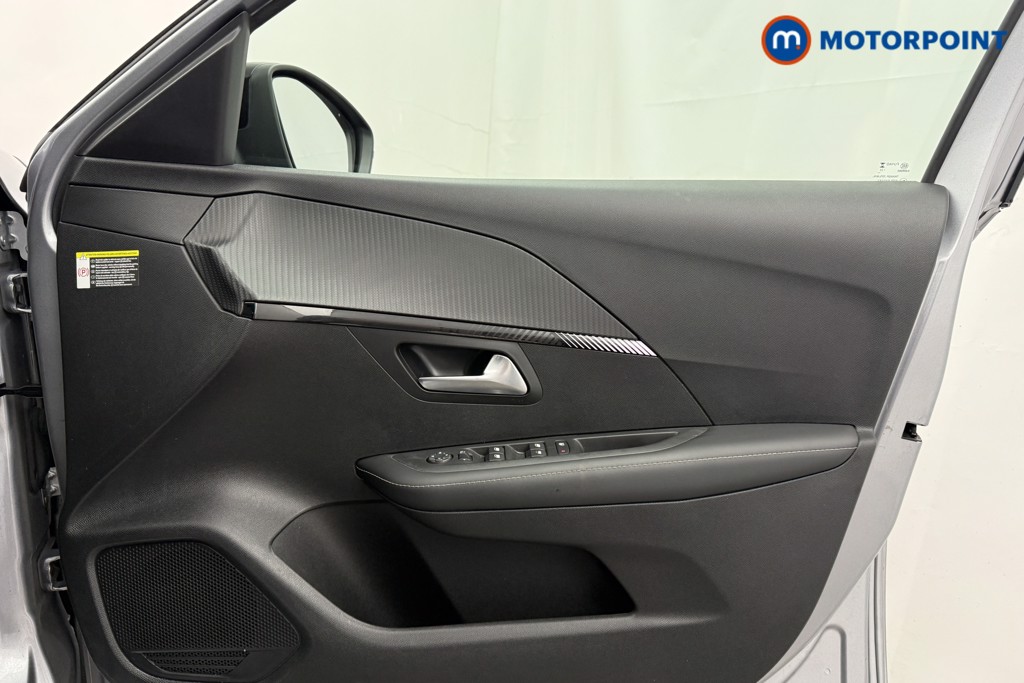 Peugeot 208 Allure Manual Petrol Hatchback - Stock Number (1603060) - 17th supplementary image