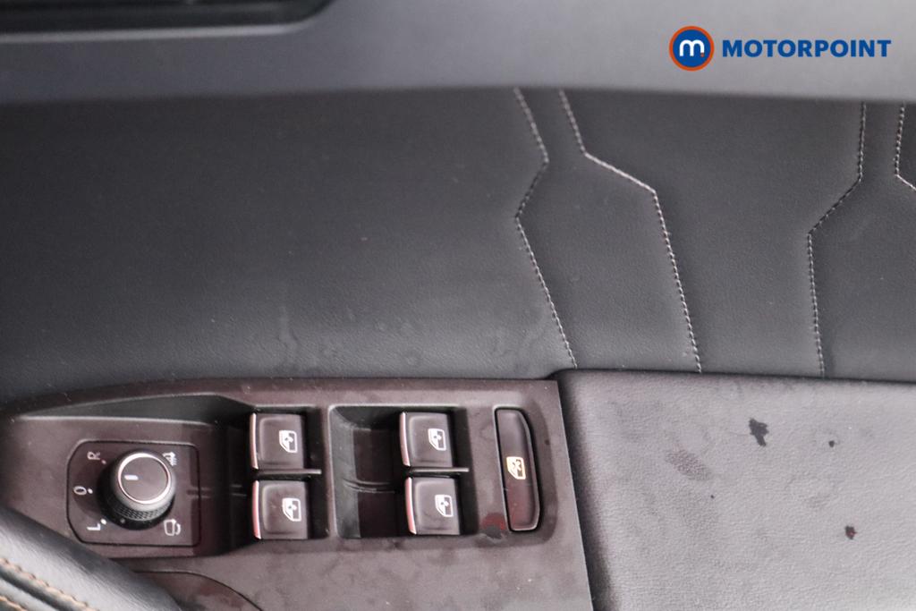 Cupra Leon VZ2 Automatic Petrol Plug-In Hybrid Hatchback - Stock Number (1603353) - 12th supplementary image