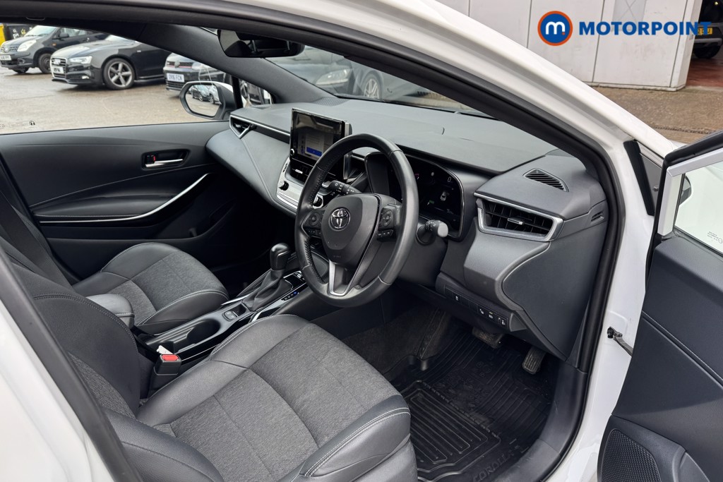 Toyota Corolla Design Automatic Petrol-Electric Hybrid Hatchback - Stock Number (1604186) - 5th supplementary image