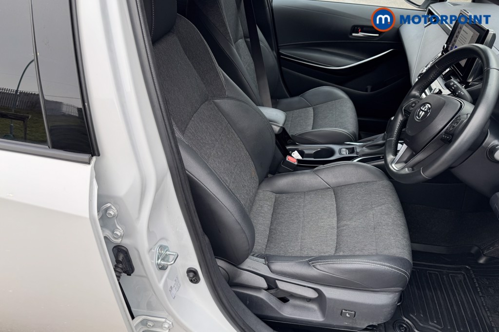 Toyota Corolla Design Automatic Petrol-Electric Hybrid Hatchback - Stock Number (1604186) - 6th supplementary image