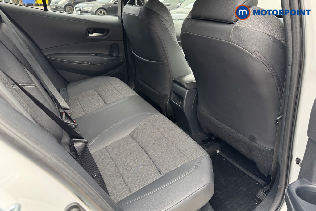 Toyota Corolla Design Automatic Petrol-Electric Hybrid Hatchback - Stock Number (1604186) - 21st supplementary image