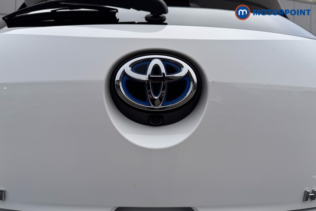Toyota Corolla Design Automatic Petrol-Electric Hybrid Hatchback - Stock Number (1604186) - 26th supplementary image