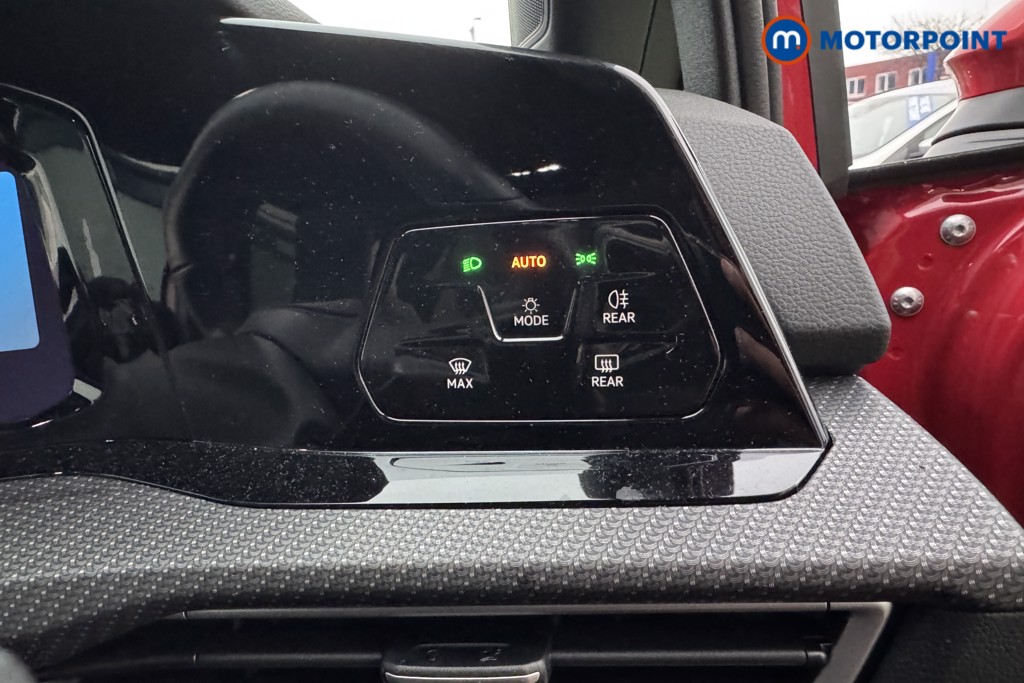 Volkswagen Golf R-Line Automatic Petrol Hatchback - Stock Number (1605093) - 17th supplementary image
