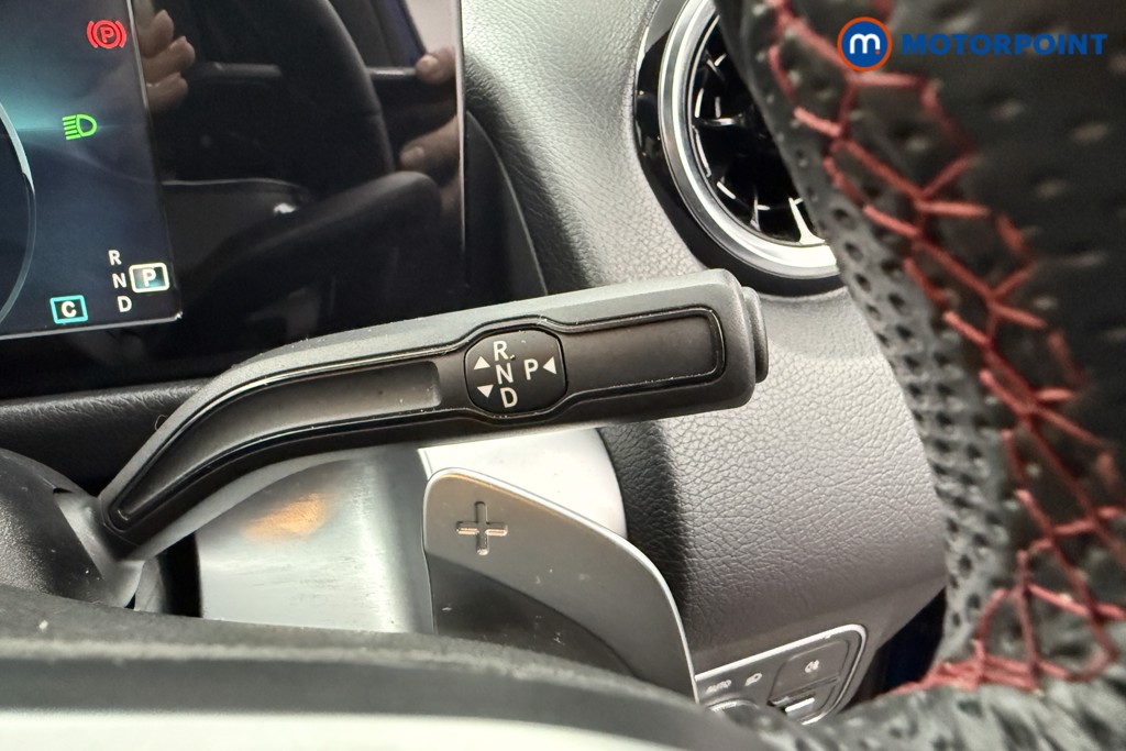 Mercedes-Benz GLB Amg Line Automatic Petrol SUV - Stock Number (1605555) - 6th supplementary image