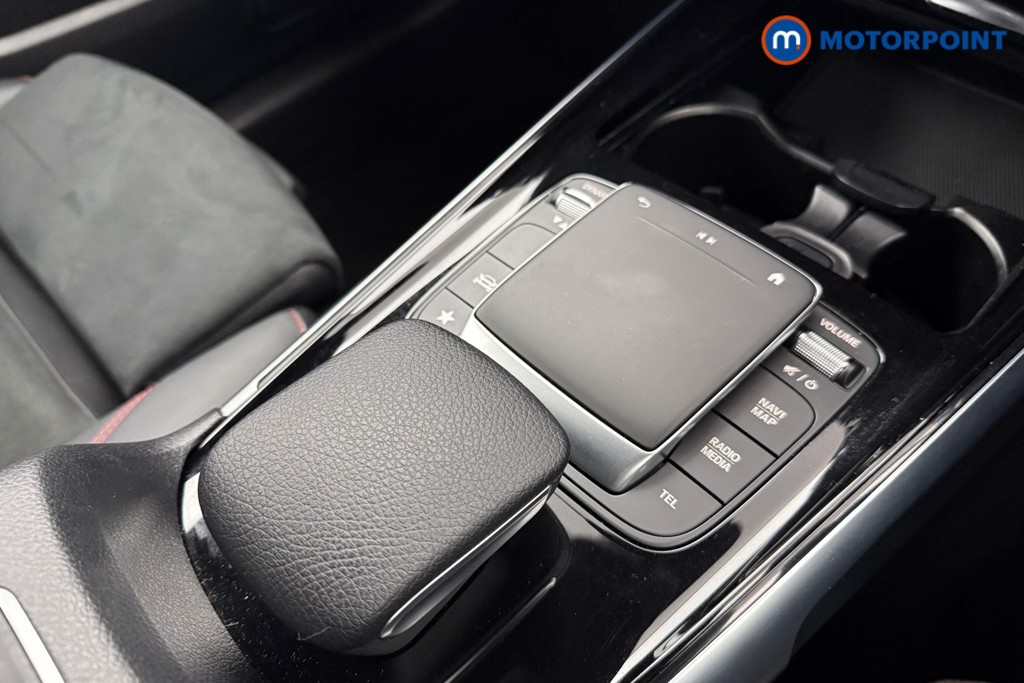 Mercedes-Benz GLB Amg Line Automatic Petrol SUV - Stock Number (1605555) - 16th supplementary image