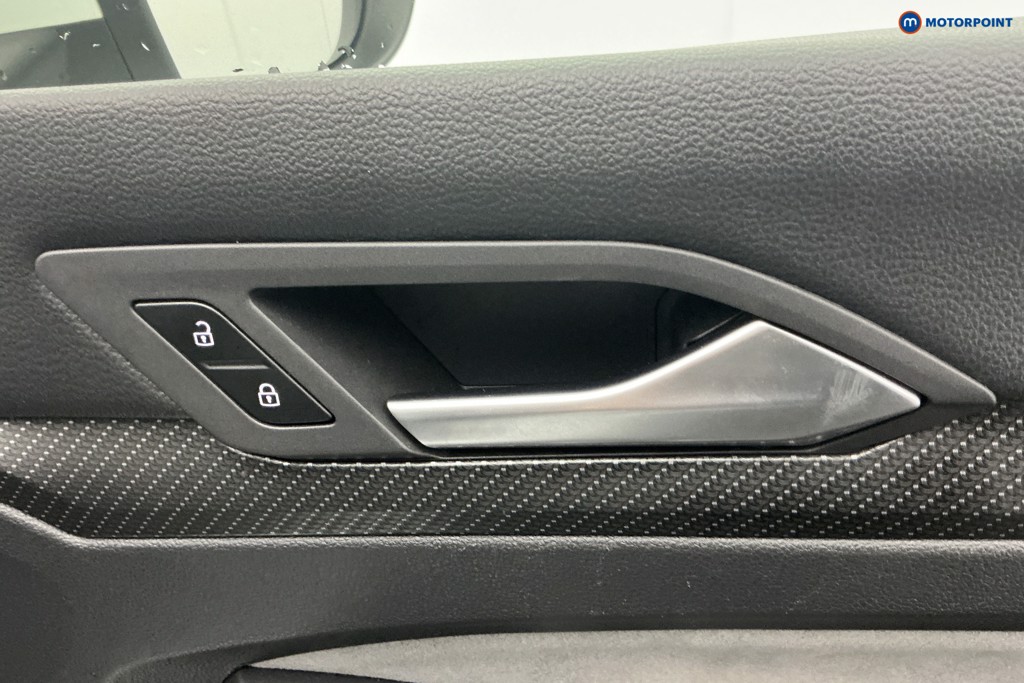 Volkswagen Golf R-Line Manual Petrol Hatchback - Stock Number (1606132) - 28th supplementary image