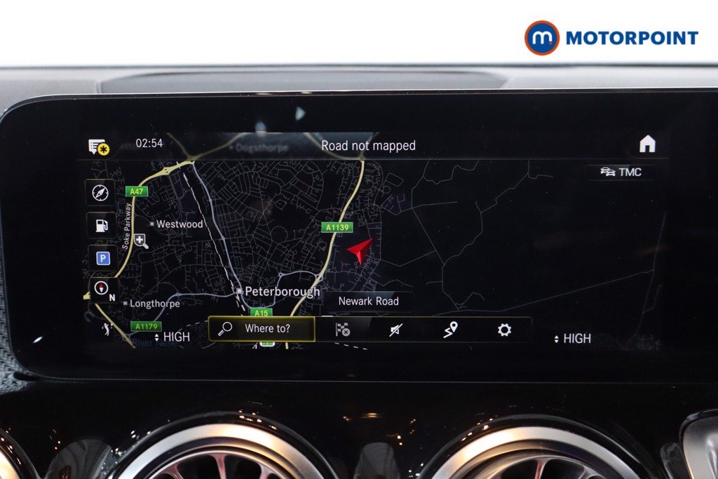 Mercedes-Benz GLB Amg Line Automatic Petrol SUV - Stock Number (1606623) - 2nd supplementary image