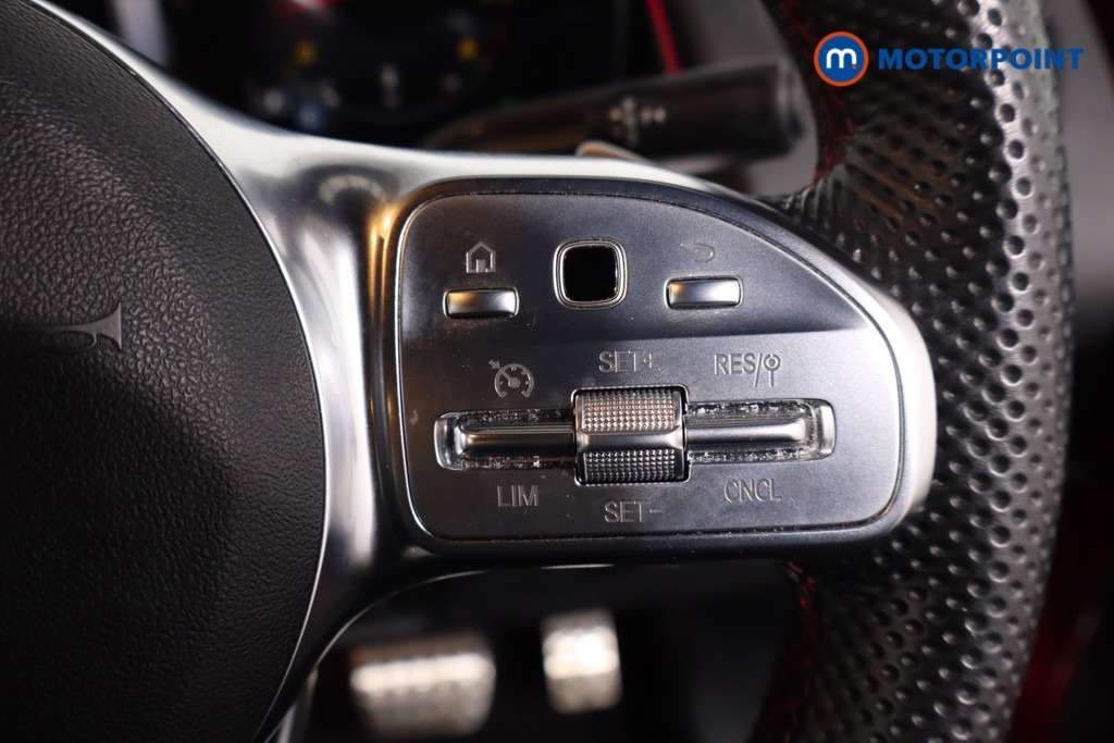 Mercedes-Benz GLB Amg Line Automatic Petrol SUV - Stock Number (1606623) - 8th supplementary image