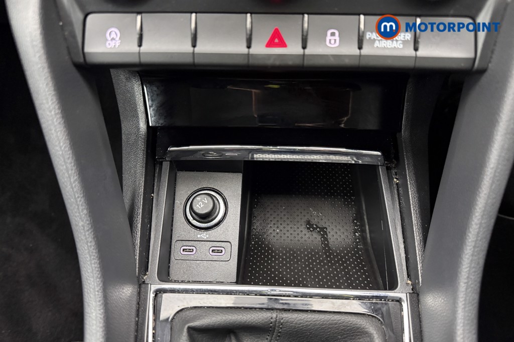 Skoda Karoq Se Drive Manual Petrol SUV - Stock Number (1607125) - 21st supplementary image