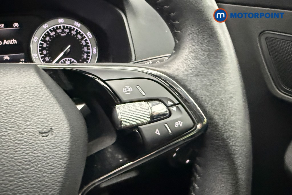 Skoda Karoq Se Drive Manual Petrol SUV - Stock Number (1607125) - 24th supplementary image