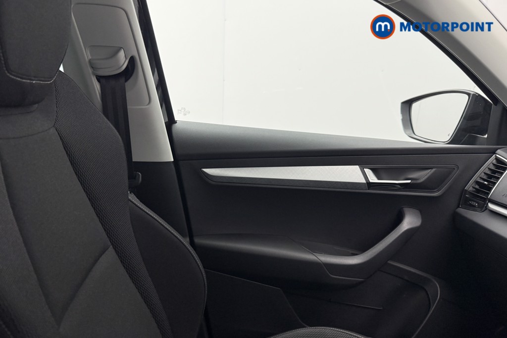 Skoda Karoq Se Drive Manual Petrol SUV - Stock Number (1607125) - 28th supplementary image