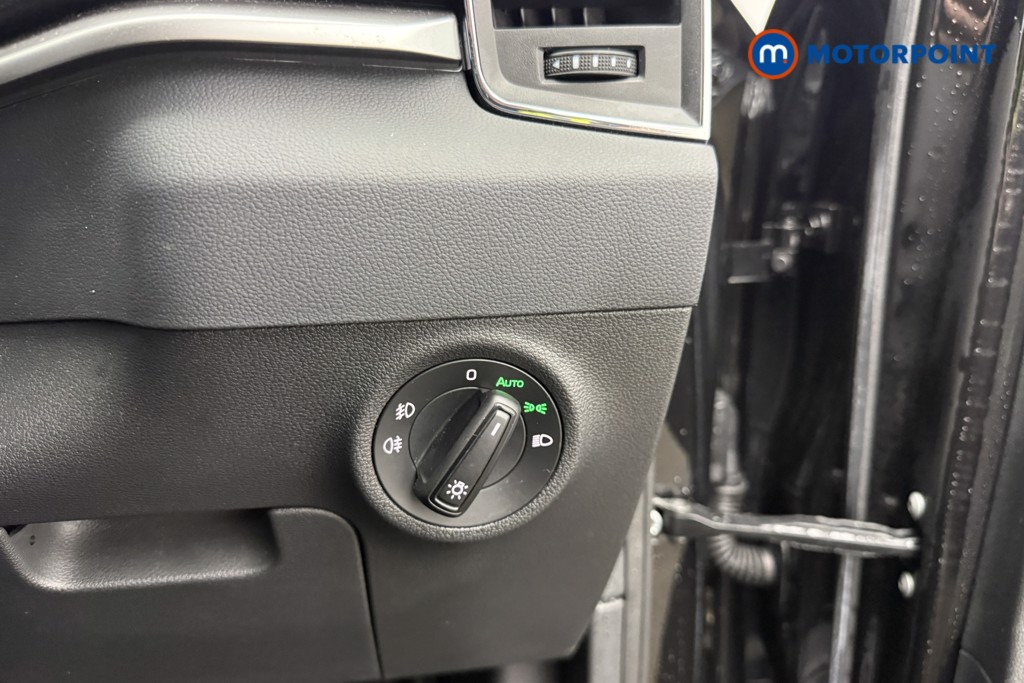 Skoda Karoq Se Drive Manual Petrol SUV - Stock Number (1607125) - 29th supplementary image