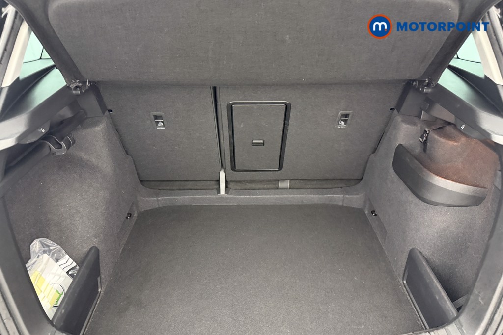 Skoda Karoq Se Drive Manual Petrol SUV - Stock Number (1607125) - 42nd supplementary image