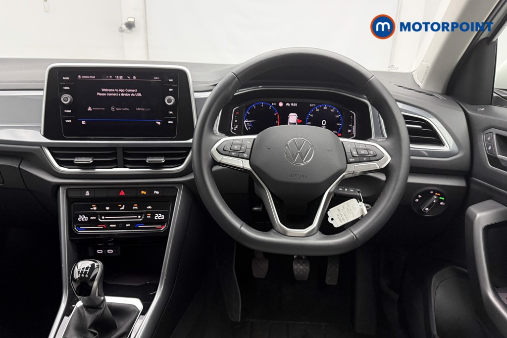 Volkswagen T-Roc Style Manual Petrol SUV - Stock Number (1607139) - 2nd supplementary image