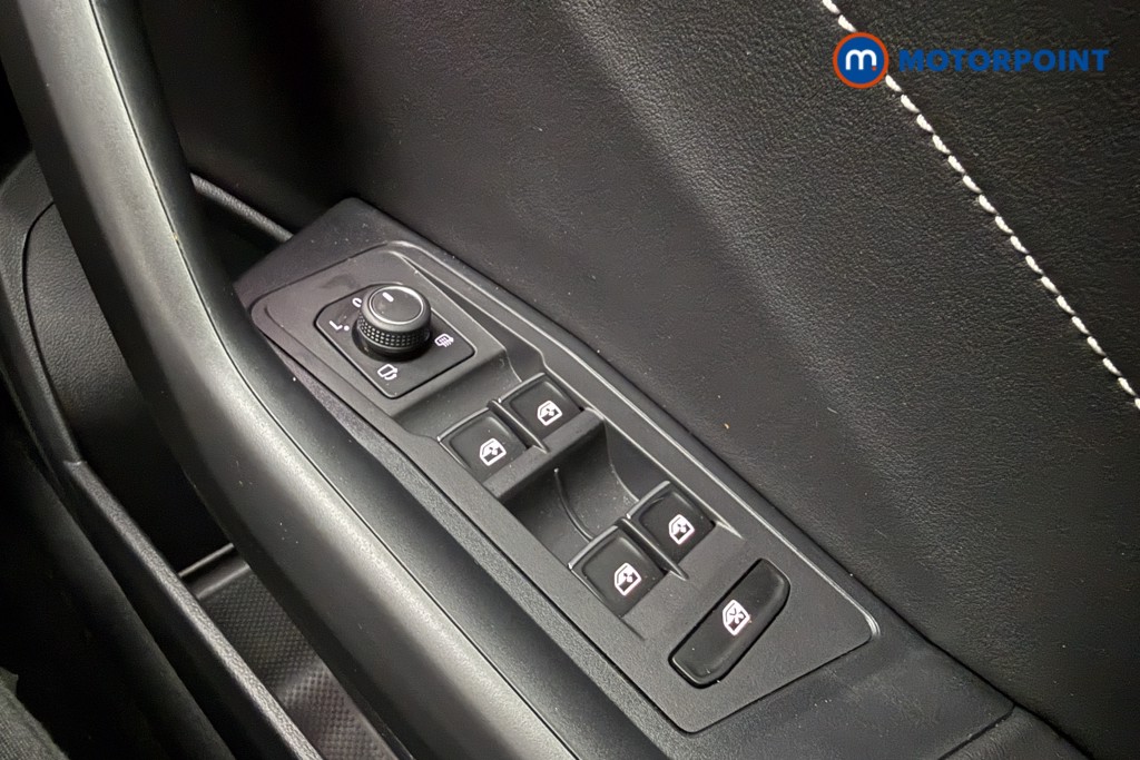 Volkswagen T-Roc Style Manual Petrol SUV - Stock Number (1607139) - 17th supplementary image