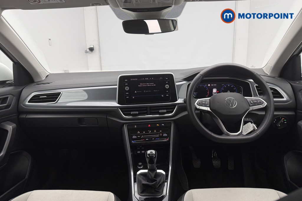 Volkswagen T-Roc Style Manual Petrol SUV - Stock Number (1607139) - 1st supplementary image