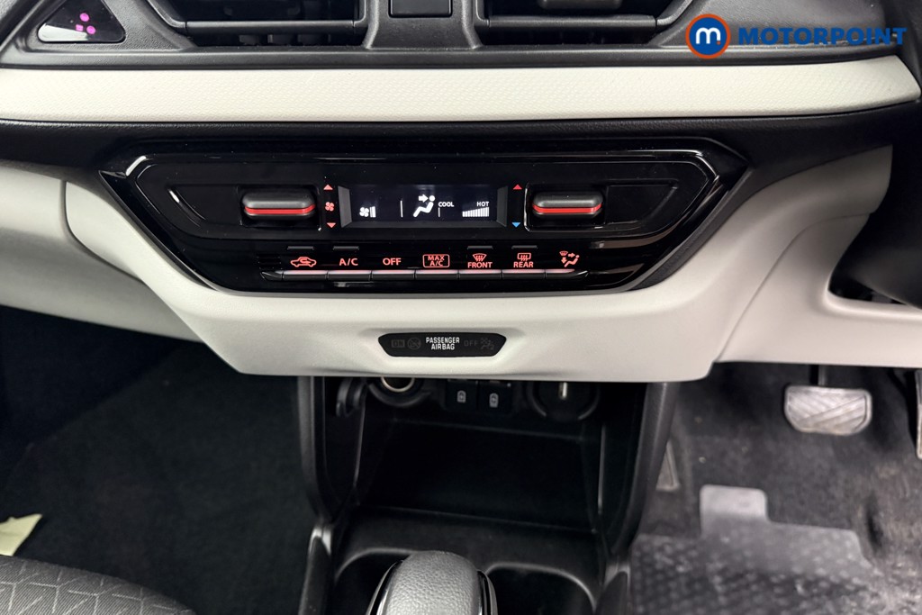 Suzuki Swift Motion Automatic Petrol Hatchback - Stock Number (1607394) - 9th supplementary image